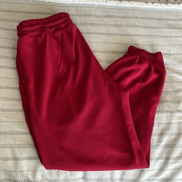 Lounge Set - Picture 3 of 3